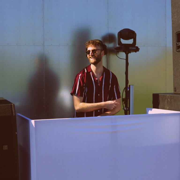 Immer am Lachen - DJ Stummer jetzt buchen